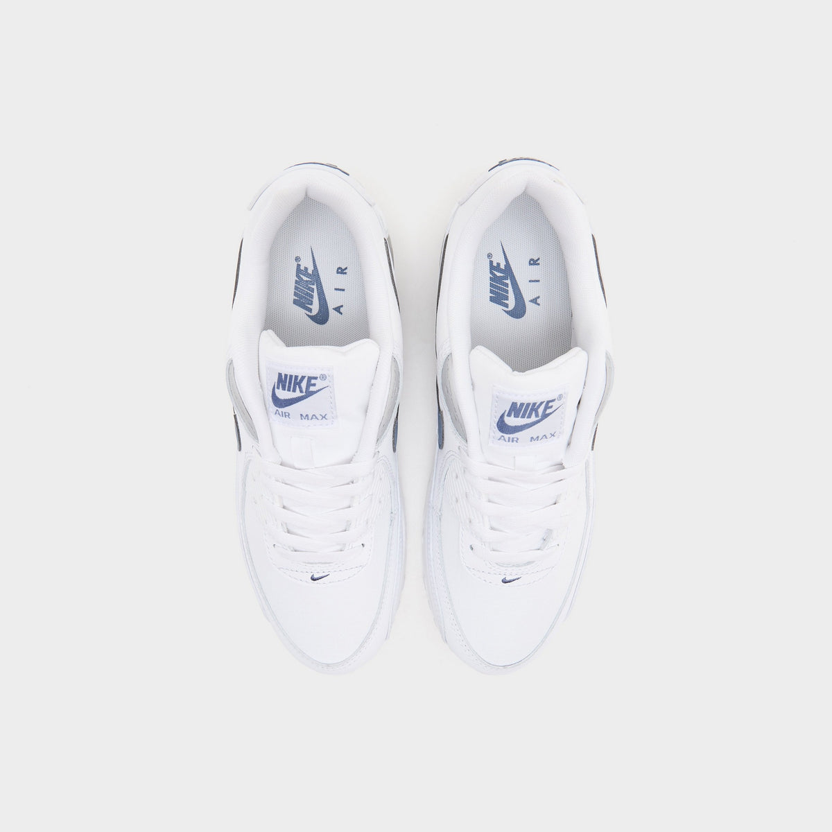 White Nike Air Max 90