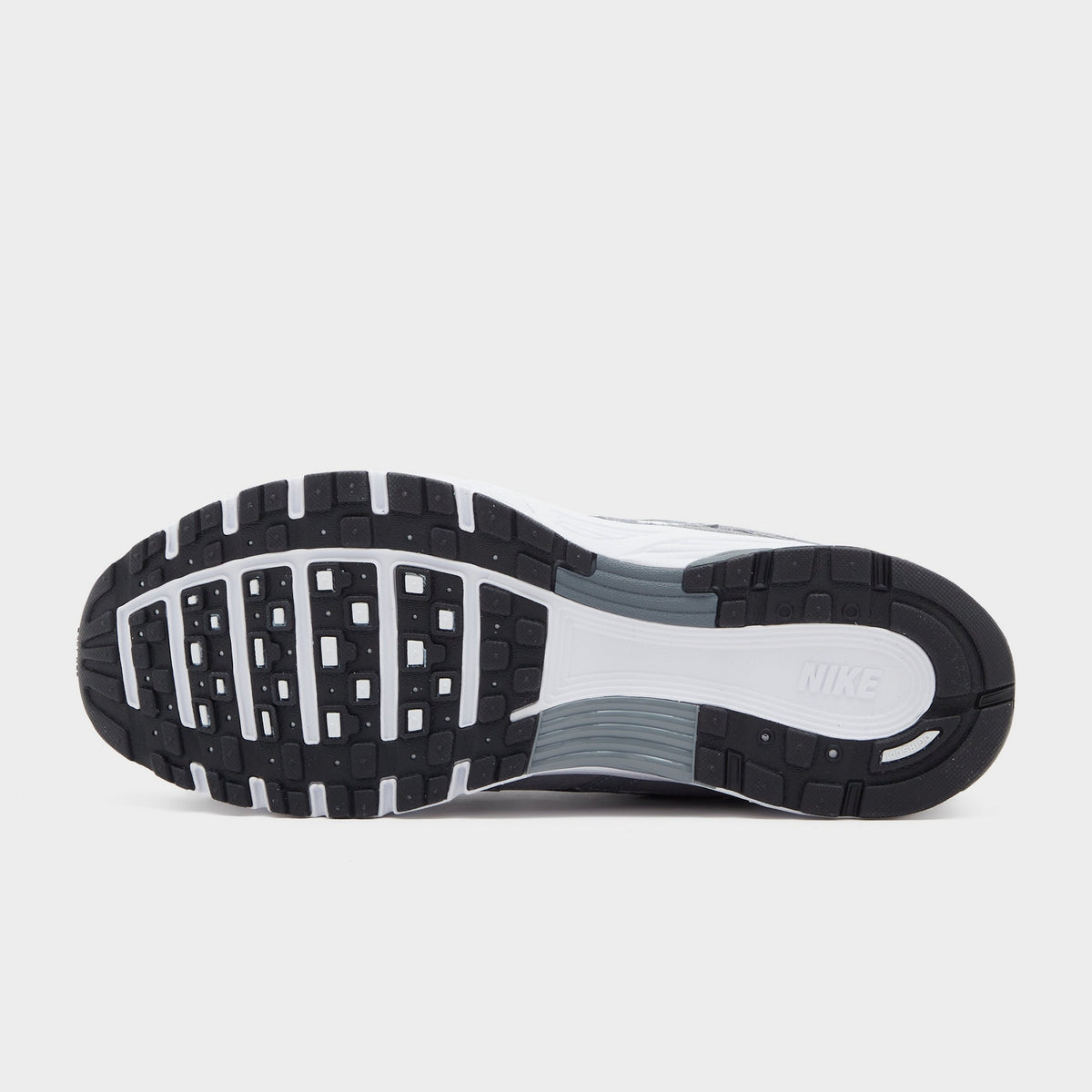 Nike P-6000