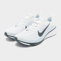 White Nike Pegasus 42