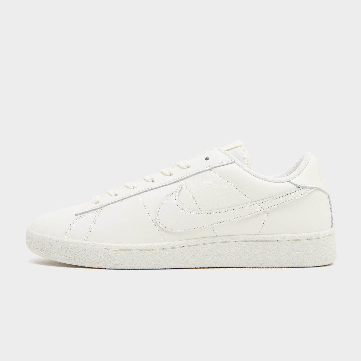 White Nike Tennis Classic