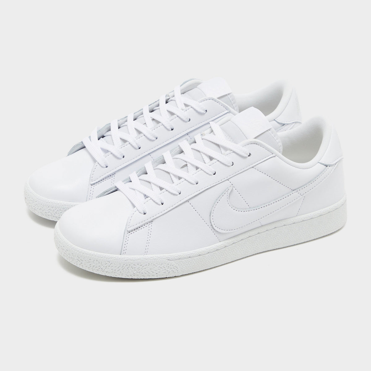 White Nike Tennis Classic