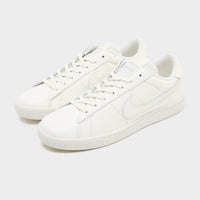 White Nike Tennis Classic