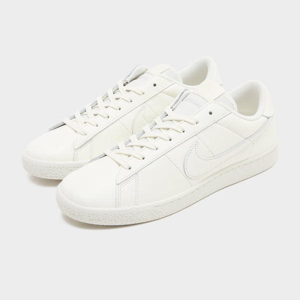 White Nike Tennis Classic