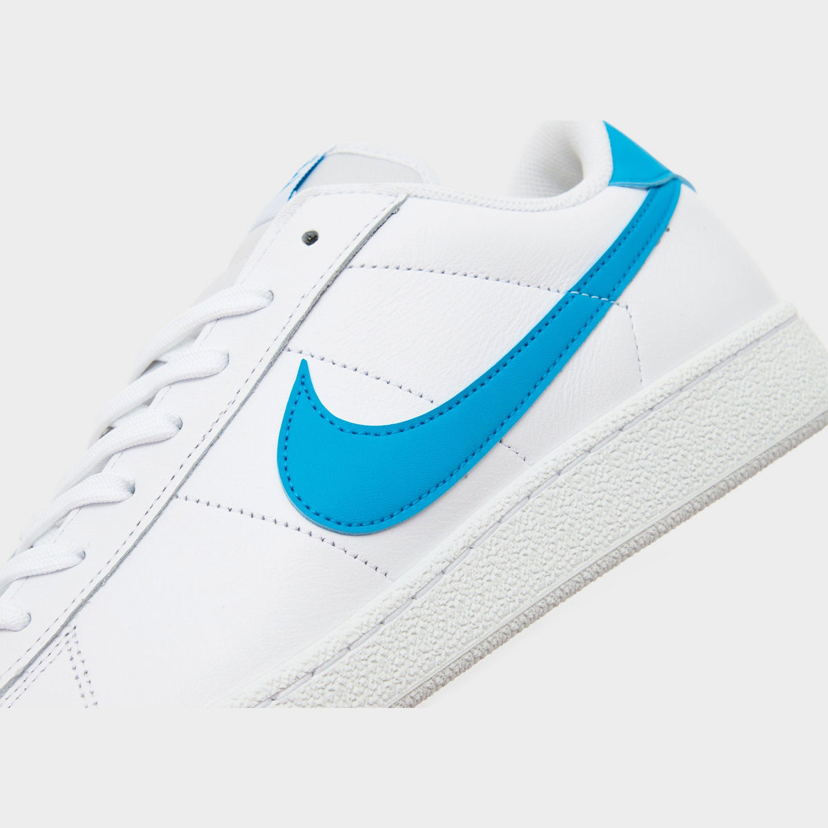 White Nike Tennis Classic