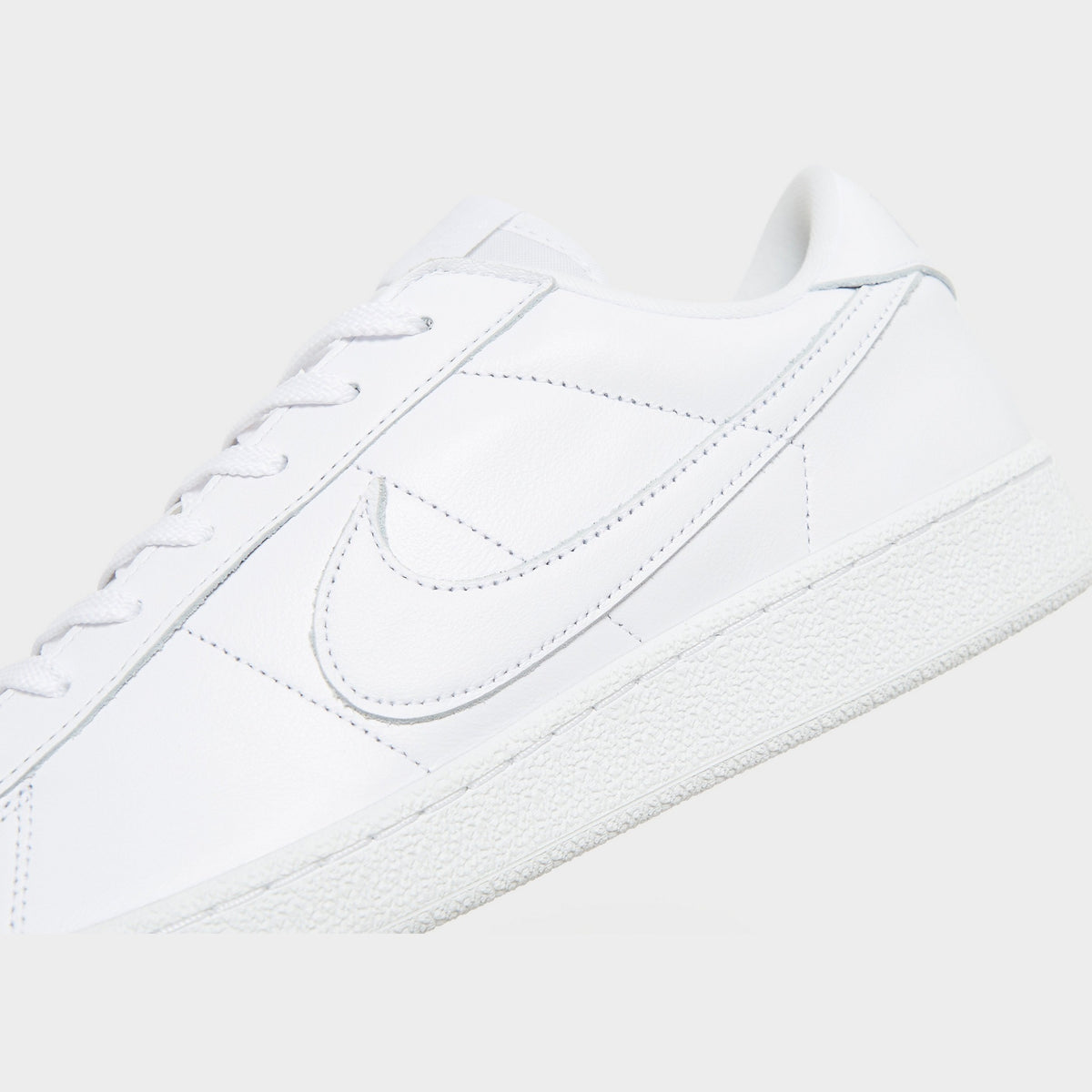 White Nike Tennis Classic