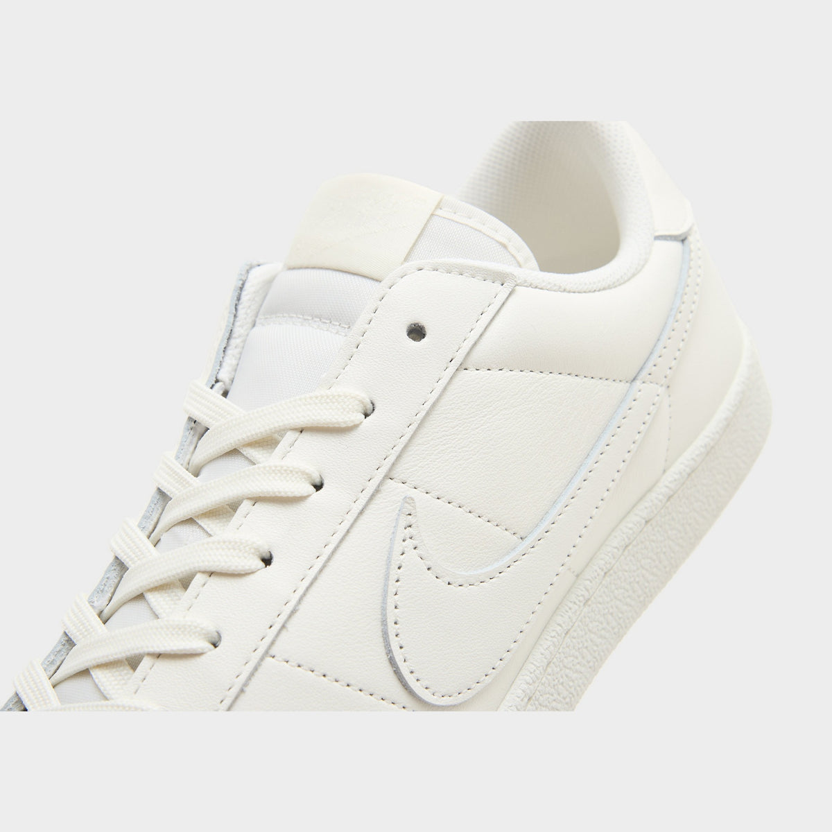 White Nike Tennis Classic
