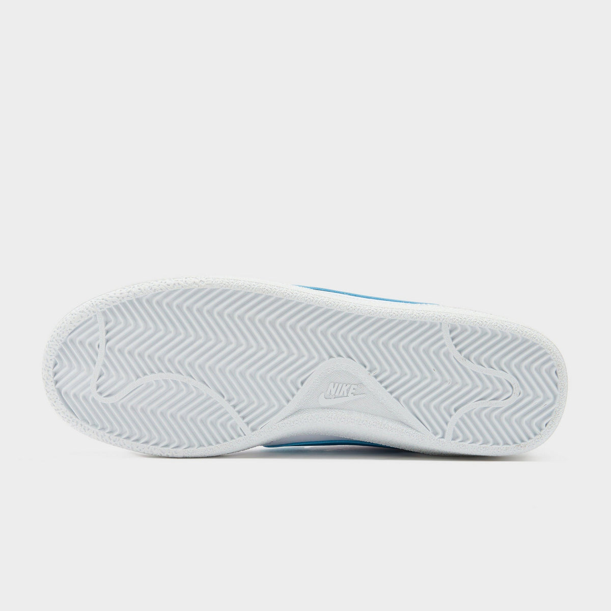 White Nike Tennis Classic