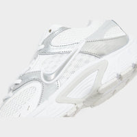 White Nike V5 RNR Women's