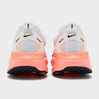 White Nike Vomero 18