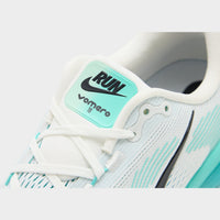 White Nike Vomero 18