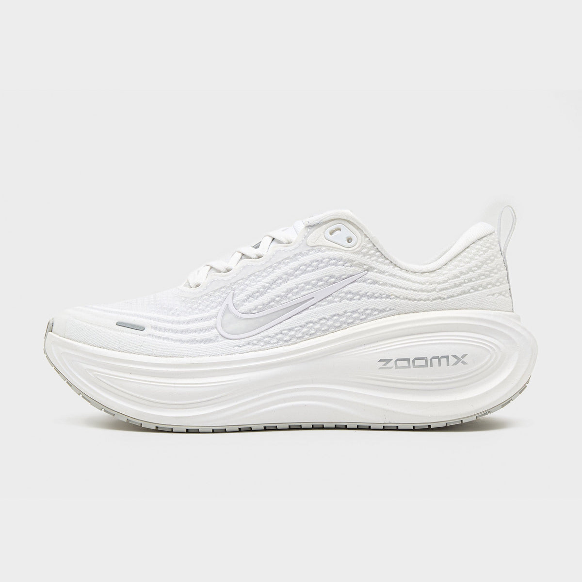 White Nike Vomero Plus Women's