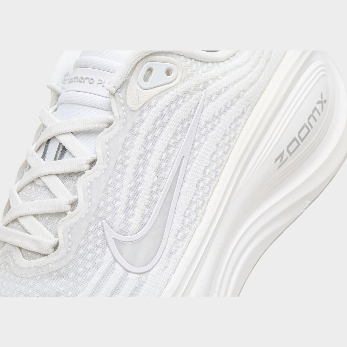 White Nike Vomero Plus Women's