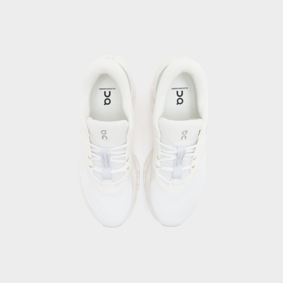 White On Running Cloudrunner 3