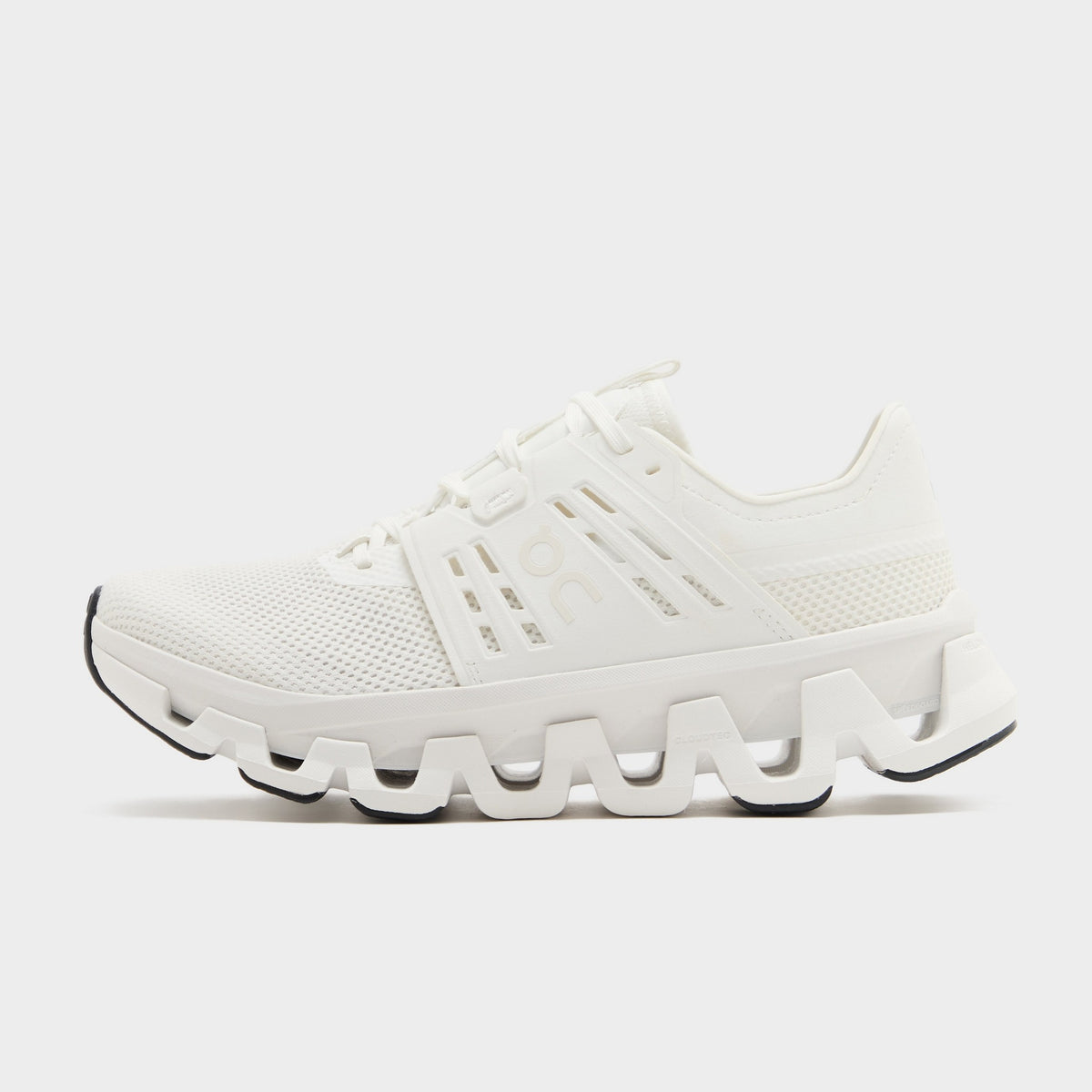 White On Running Cloudswift Amp