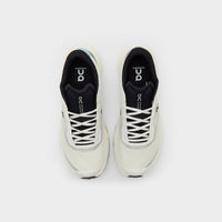 White On Running Cloudvista 3