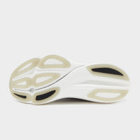 White Saucony Endorphin Azura