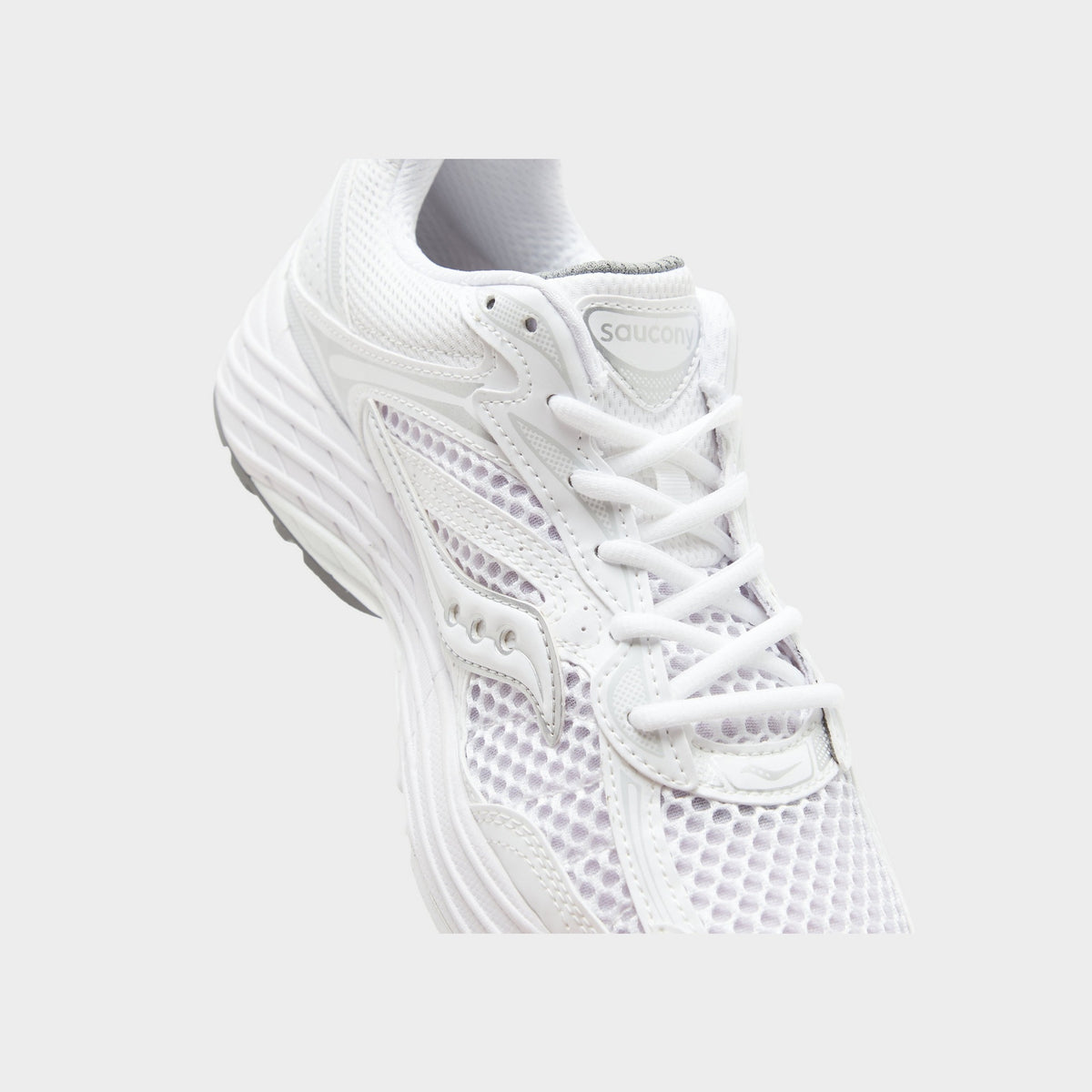 White Saucony ProGrid Omni 9 OG
