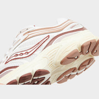 White Saucony ProGrid Omni 9 Women's