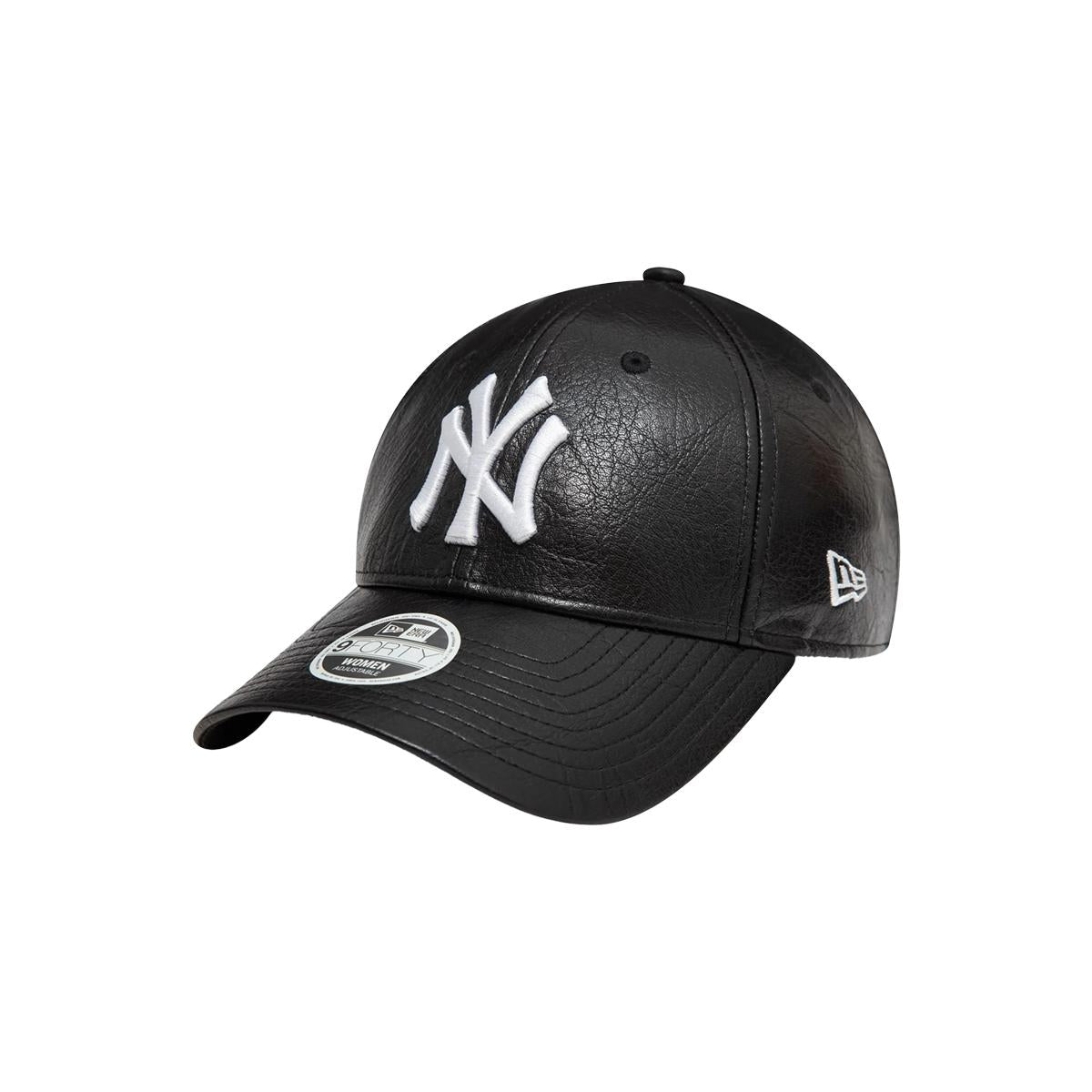 New Era 9FORTY Womens New York Yankees Cap - Cap On