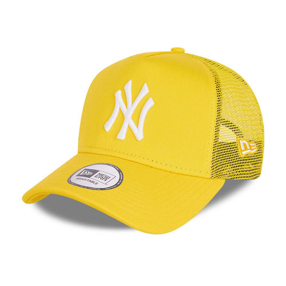 New Era MLB New York Yankees Snapback Trucker Cap - Cap On