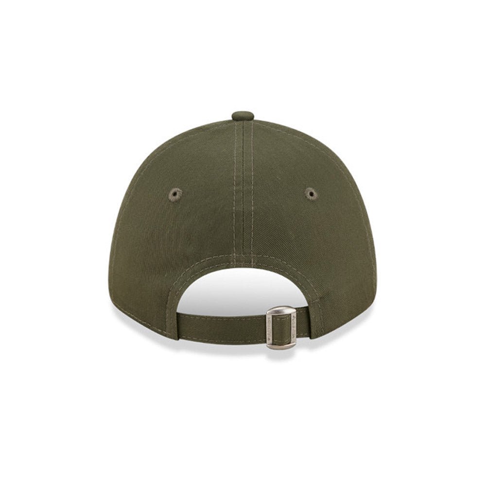 New Era Chicago Bulls NBA Essential Kids Khaki 9FORTY Adjustable Cap (Youth) - Cap On