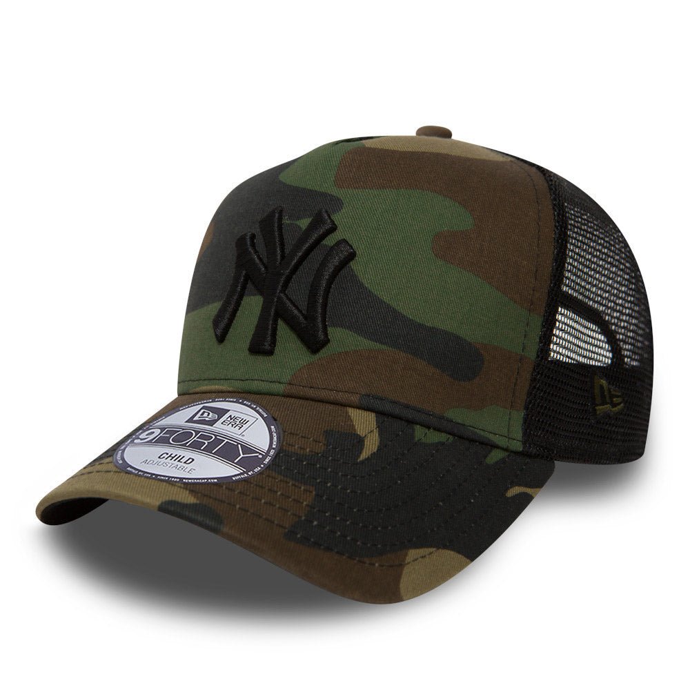 New Era New York Yankees Kids Camo 9FORTY Trucker Cap (Youth) - Cap On