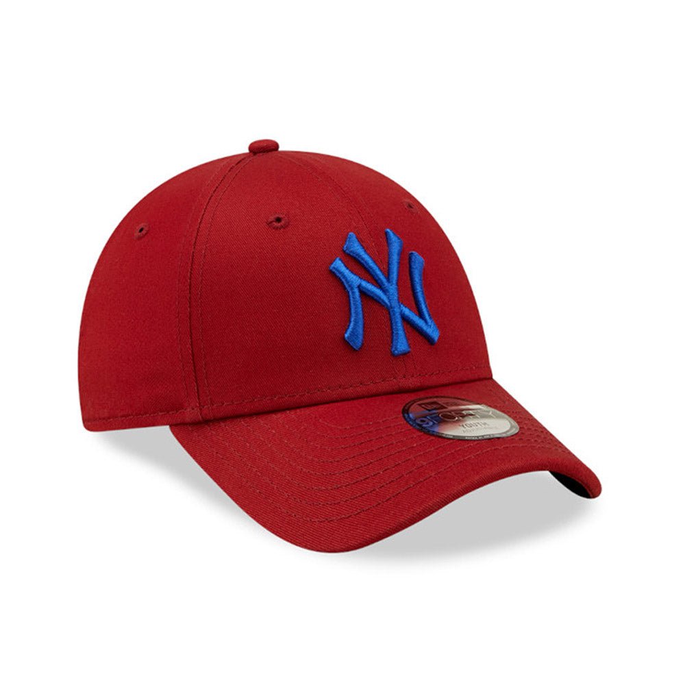 New Era New York Yankees League Essential Kids Red 9FORTY Adjustable Cap(Youth) - Cap On