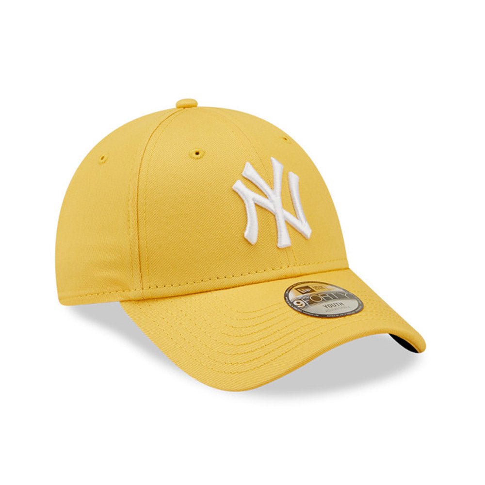 New Era New York Yankees League Essential Kids Yellow 9FORTY Adjustable Cap(Youth) - Cap On