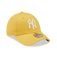 New Era New York Yankees League Essential Kids Yellow 9FORTY Adjustable Cap(Youth) - Cap On