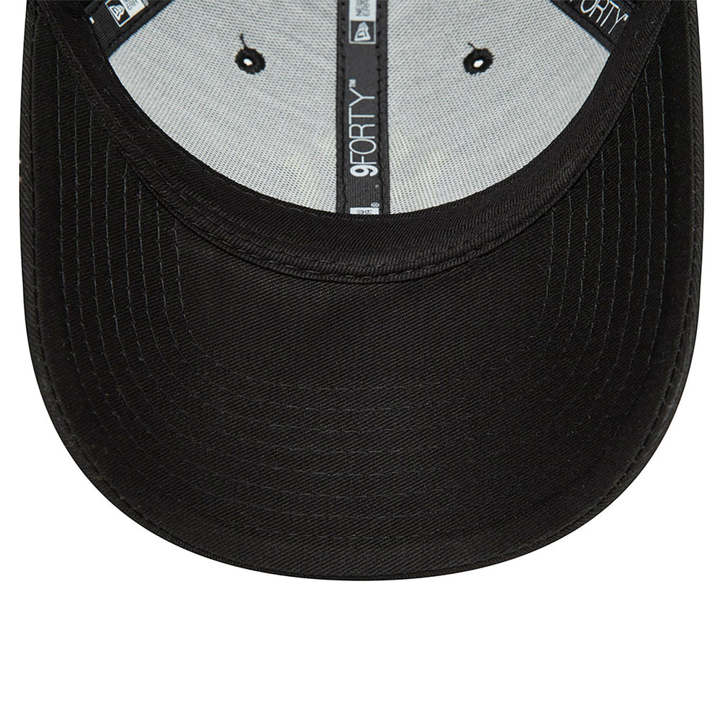 New Era New York Yankees Youth League Essential Black 9FORTY Adjustable Cap (Youth) - Cap On