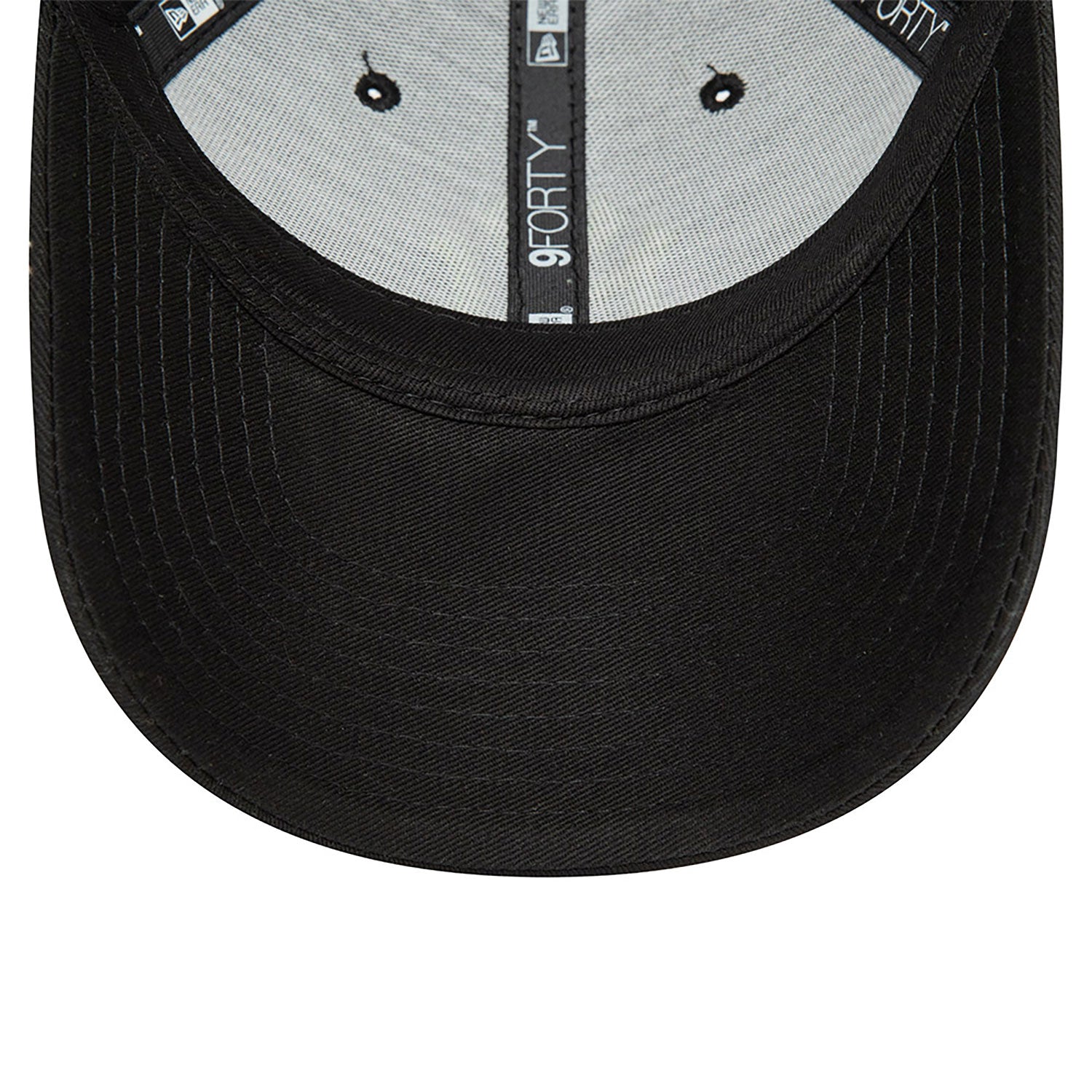 New Era New York Yankees Youth League Essential Black 9FORTY Adjustable Cap (Youth) - Cap On